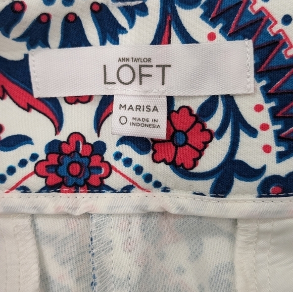 NWOT LOFT By Ann Taylor Marisa Riviera Pants Tile Print Pink Blue Crop Slim 0 - Picture 11 of 14
